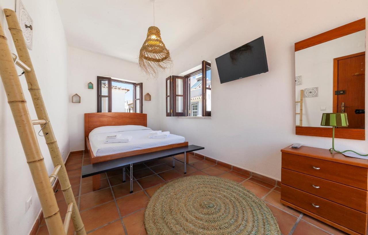 J - Casa Do Farol Guesthouse 拉哥斯 外观 照片