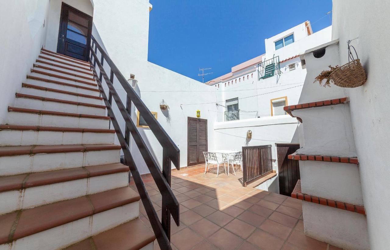 J - Casa Do Farol Guesthouse 拉哥斯 外观 照片